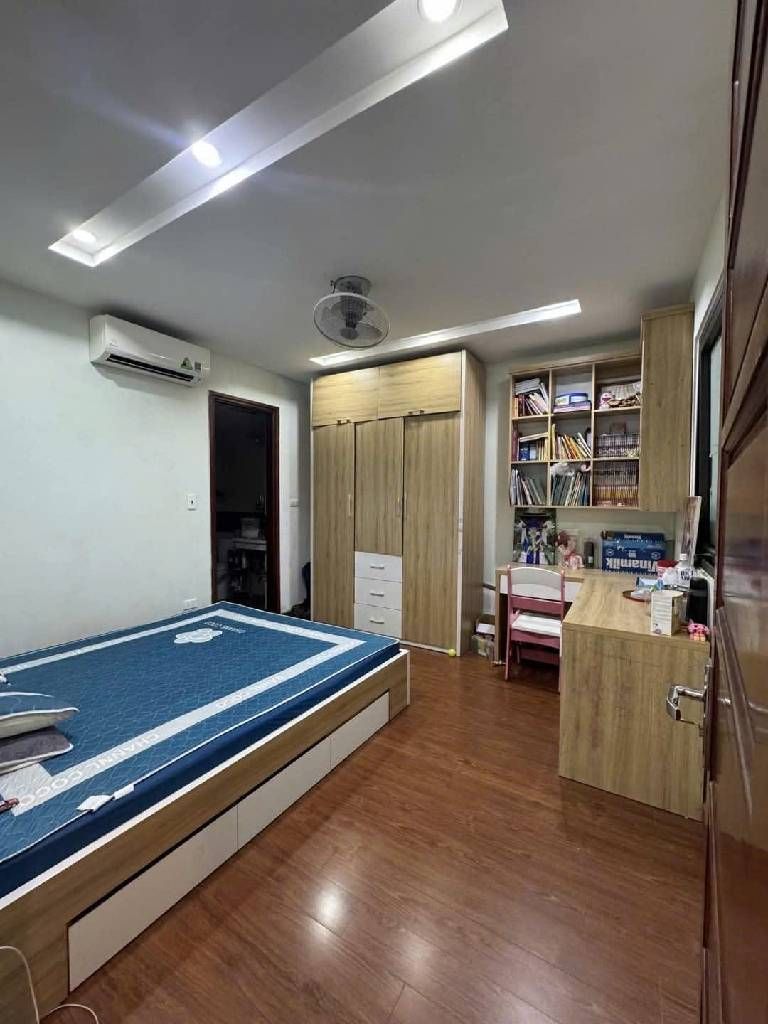 Bán nhà Tây nam Linh Đàm - diện tích 60m2 6 tầng - Ô tô tránh - giá 23 tỷ