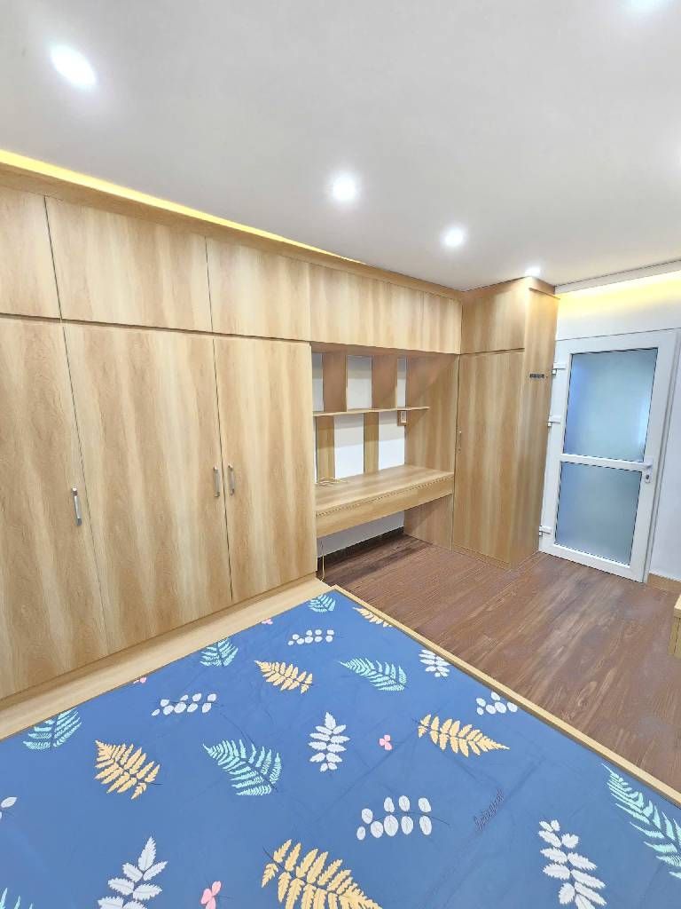 Bán nhà thanh lân - diện tích 30m2 5 tầng - SÁT MẶT PHỐ - giá 6,4 tỷ