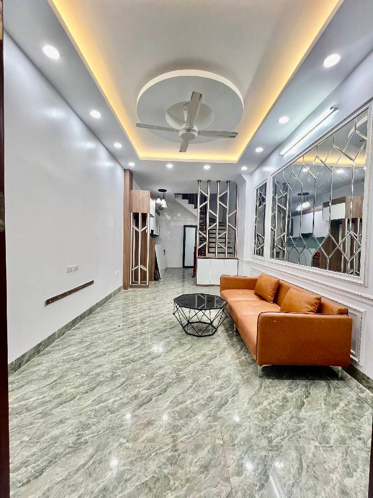 Bán nhà Lĩnh Nam - diện tích 30m2 5 tầng - SIÊU PHẨM DÂN XÂY - giá 6,9 tỷ