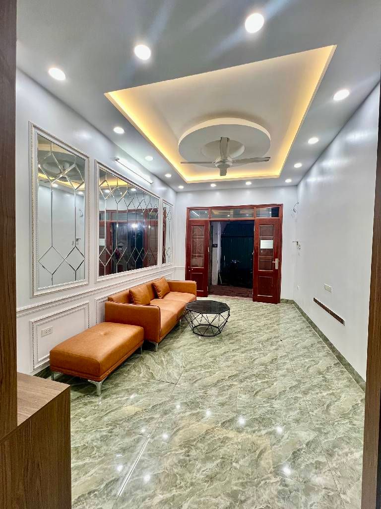 Bán nhà Lĩnh Nam - diện tích 30m2 5 tầng - SIÊU PHẨM DÂN XÂY - giá 6,9 tỷ