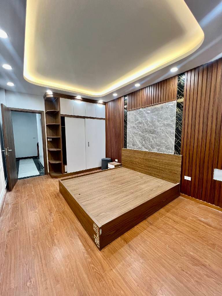 Bán nhà Lĩnh Nam - diện tích 30m2 5 tầng - SIÊU PHẨM DÂN XÂY - giá 6,9 tỷ