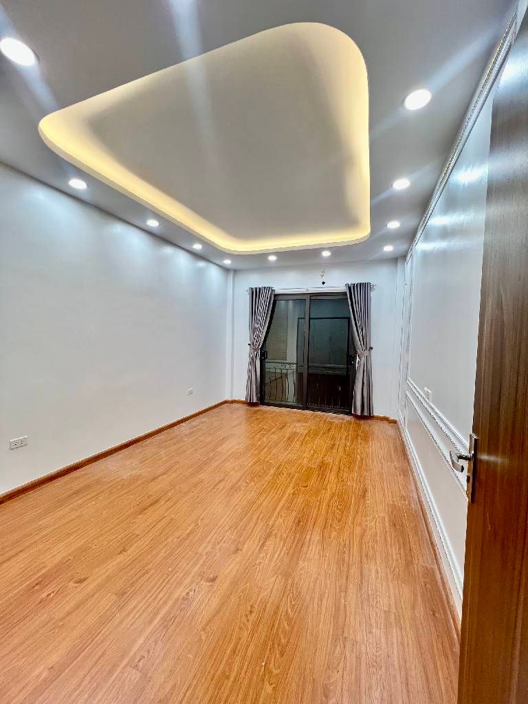 Bán nhà Lĩnh Nam - diện tích 30m2 5 tầng - SIÊU PHẨM DÂN XÂY - giá 6,9 tỷ
