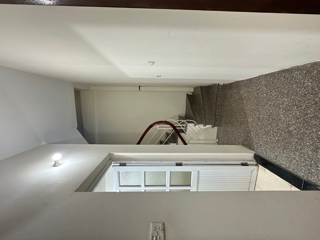 Bán nhà Khuất Duy Tiến - diện tích 30m2 6 tầng - Ô tô tránh - giá 8,2 tỷ