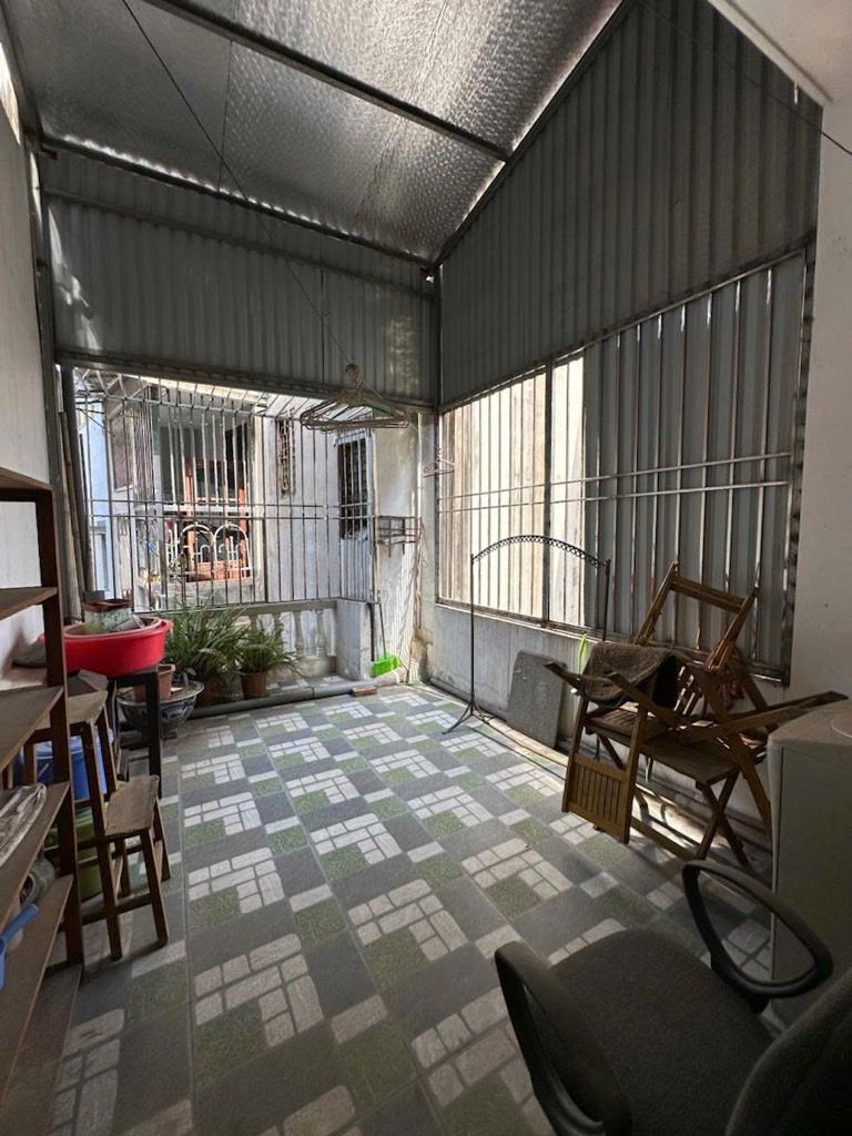 Bán nhà Lê Quý Đôn - diện tích 23,4m2 3 tầng - Nhà dân xây KCBT chắc chắn - giá 6,8 tỷ