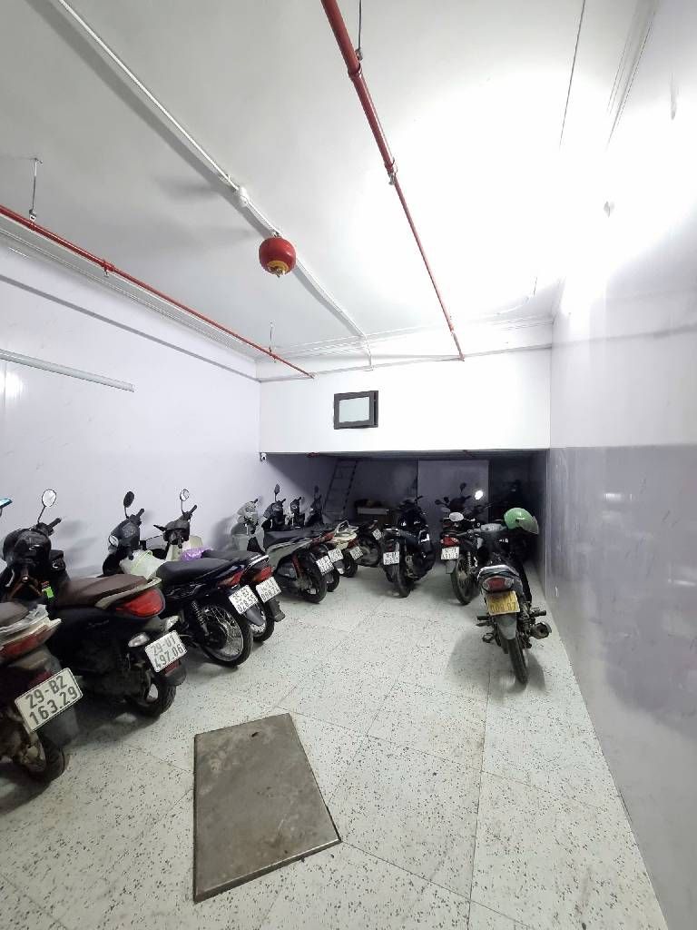 Bán nhà Trương Định - diện tích 99.1m2 7 tầng - Nhà đẹp hiếm có - giá 23,9 tỷ