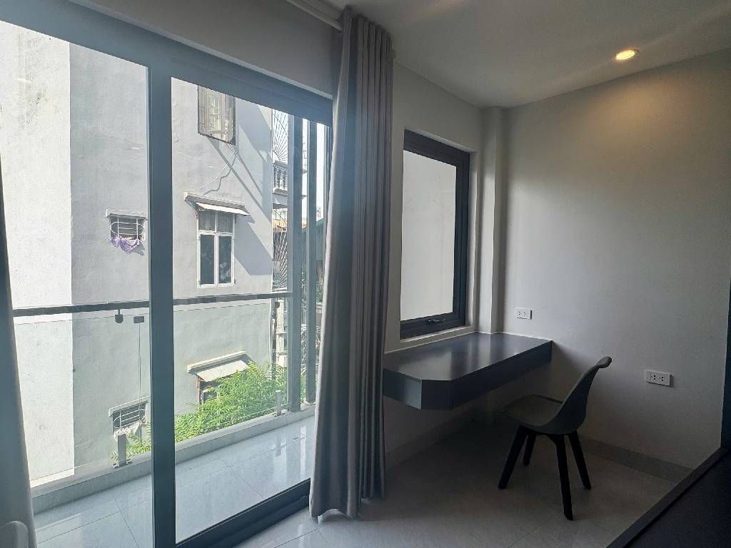 Bán nhà Tân Mai - diện tích 80.6m2 5 tầng - Ngõ ô tô vào rộng 4m - giá 17,8 tỷ