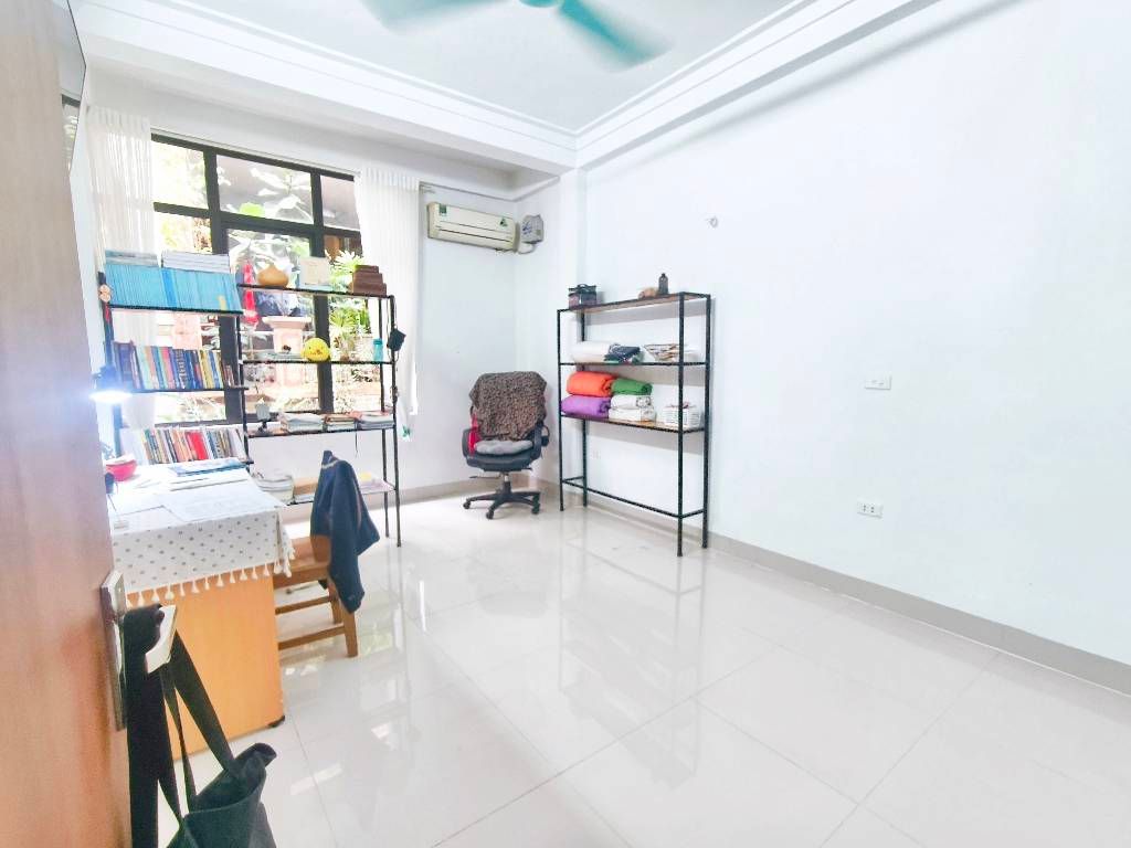 Bán nhà Bùi Xương Trạch - diện tích 36,3m2 5 tầng - Ngõ thông, thoáng sáng - giá 13 tỷ