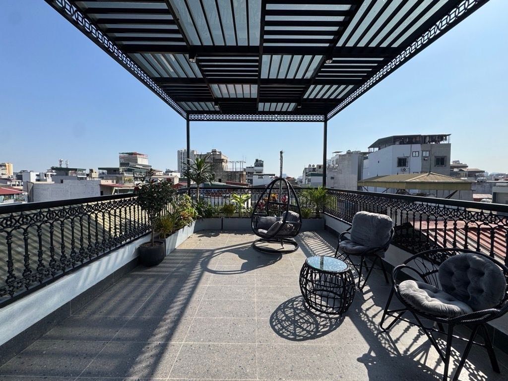 Bán nhà Khương Đình - diện tích 47m2 6 tầng - Thang máy, nội thất đẳng cấp - giá 14,5 tỷ