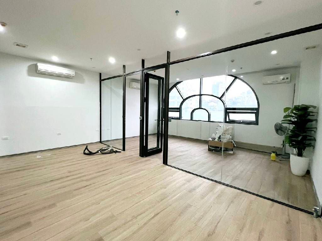 Bán nhà Đại Từ - diện tích 55.9m2 2 tầng - Căn hộ shophouse khối đế - giá 11,5 tỷ