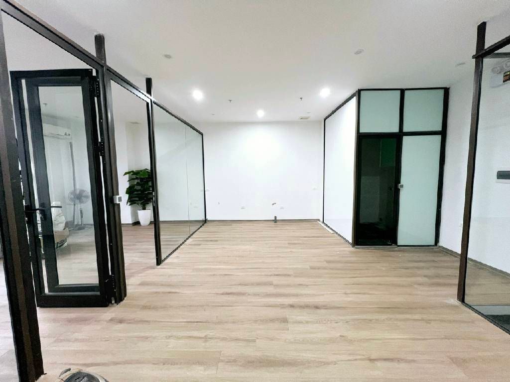 Bán nhà Đại Từ - diện tích 55.9m2 2 tầng - Căn hộ shophouse khối đế - giá 11,5 tỷ