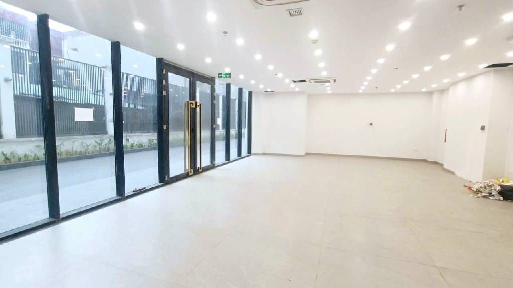 Bán nhà Đại Từ - diện tích 55.9m2 2 tầng - Căn hộ shophouse khối đế - giá 11,5 tỷ