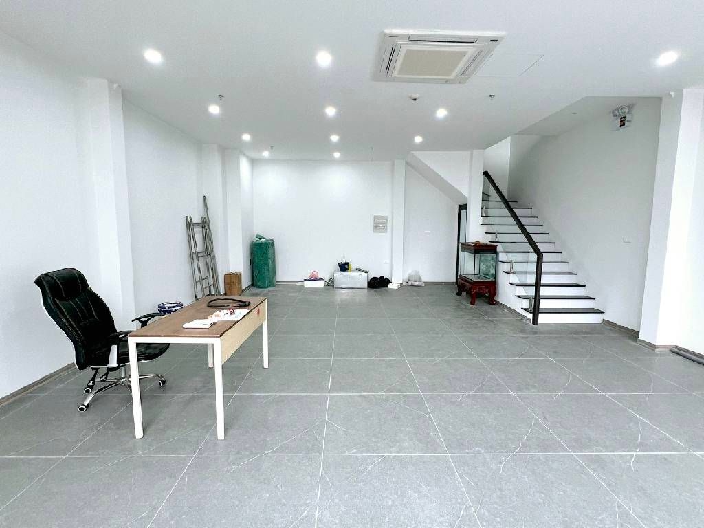 Bán nhà Đại Từ - diện tích 55.9m2 2 tầng - Căn hộ shophouse khối đế - giá 11,5 tỷ