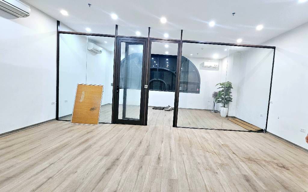 Bán nhà Đại Từ - diện tích 55.9m2 2 tầng - Căn hộ shophouse khối đế - giá 11,5 tỷ