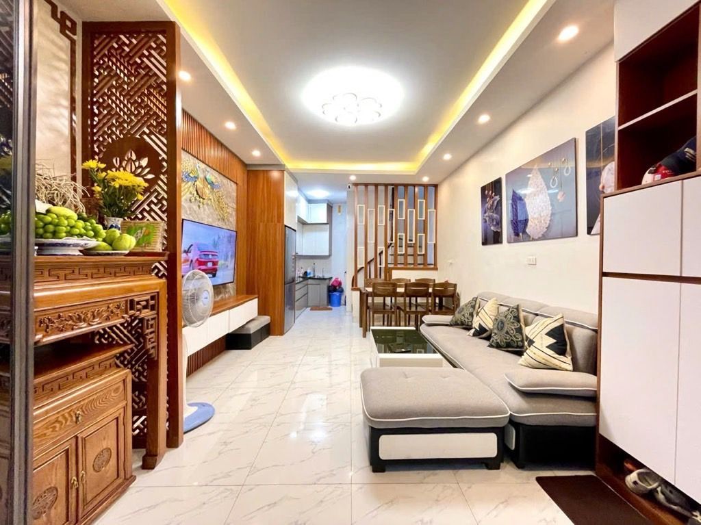 Bán nhà Đông Thiên - diện tích 34m2 2 tầng - gần ô tô - giá 3,8 tỷ