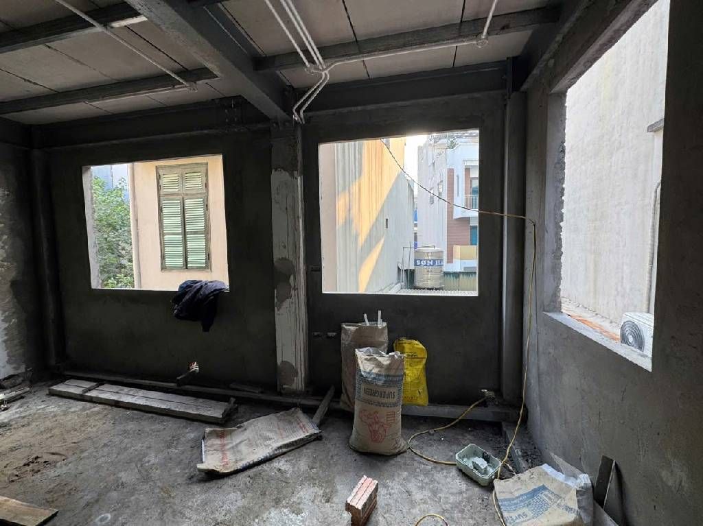 Bán nhà Hoàng Mai - diện tích 64,6m2 5 tầng - Lô góc, thang máy - giá 17,3 tỷ