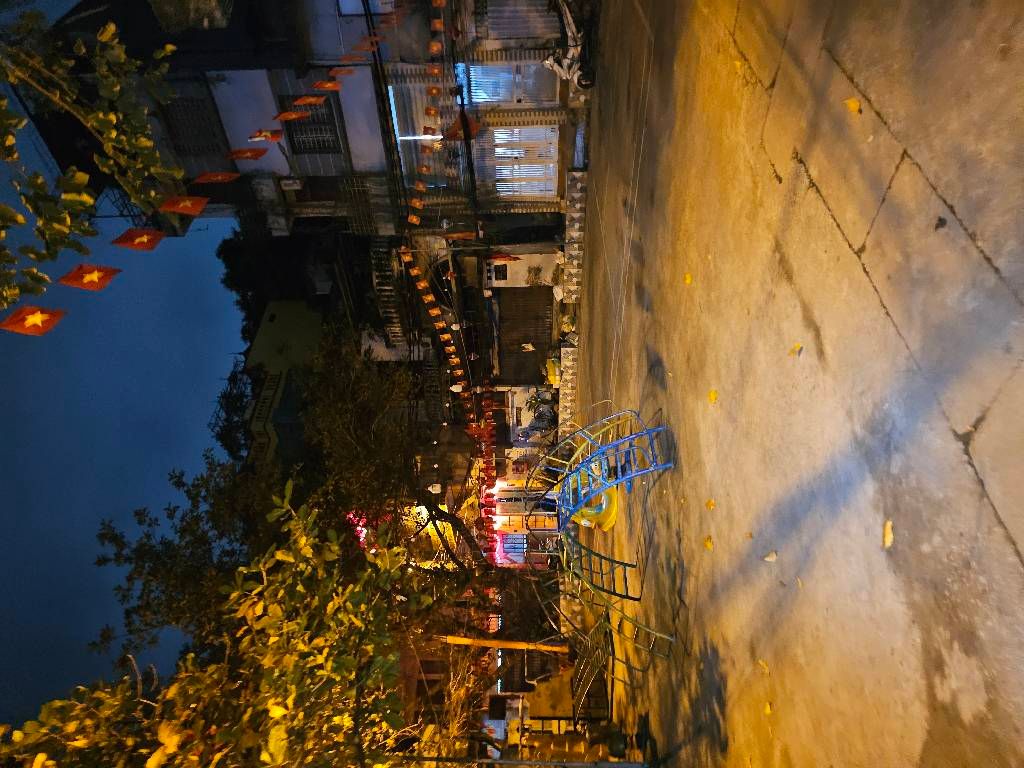 Bán nhà Hoàng Mai - diện tích 64,6m2 5 tầng - Lô góc, thang máy - giá 17,3 tỷ