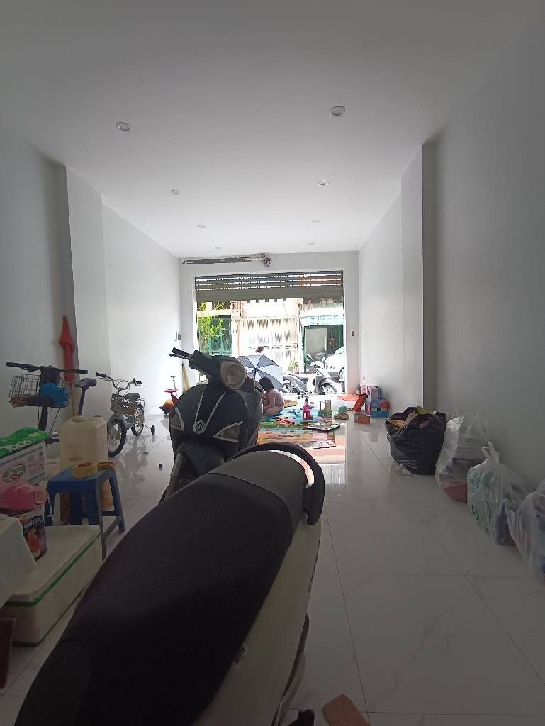 Bán nhà Trần Quý Cáp - diện tích 40m2 5 tầng - ô tô tránh đỗ - giá 16,5 tỷ