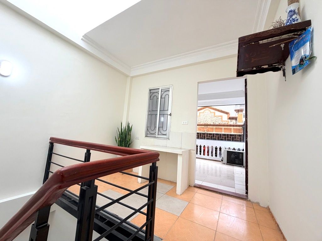 Bán nhà Khuất Duy Tiến - diện tích 19m2 6 tầng - Cách ô tô 5m - giá 7,95 tỷ