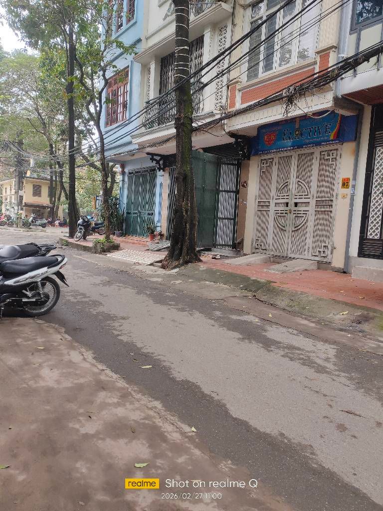 Bán nhà Đền Lừ 1 - diện tích 40m2 3 tầng - Vị trí đẹp, ô tô tránh - giá 22 tỷ