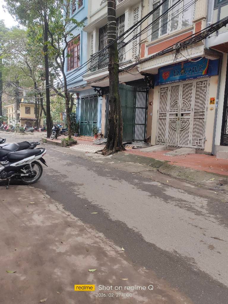 Bán nhà Đền Lừ 1 - diện tích 40m2 3 tầng - Vị trí đẹp, ô tô tránh - giá 22 tỷ