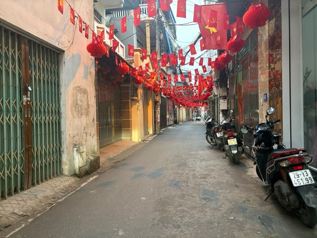 Bán nhà Bằng Liệt - diện tích 55m2 5 tầng - Ô TÔ TRÁNH - giá 8,9 tỷ