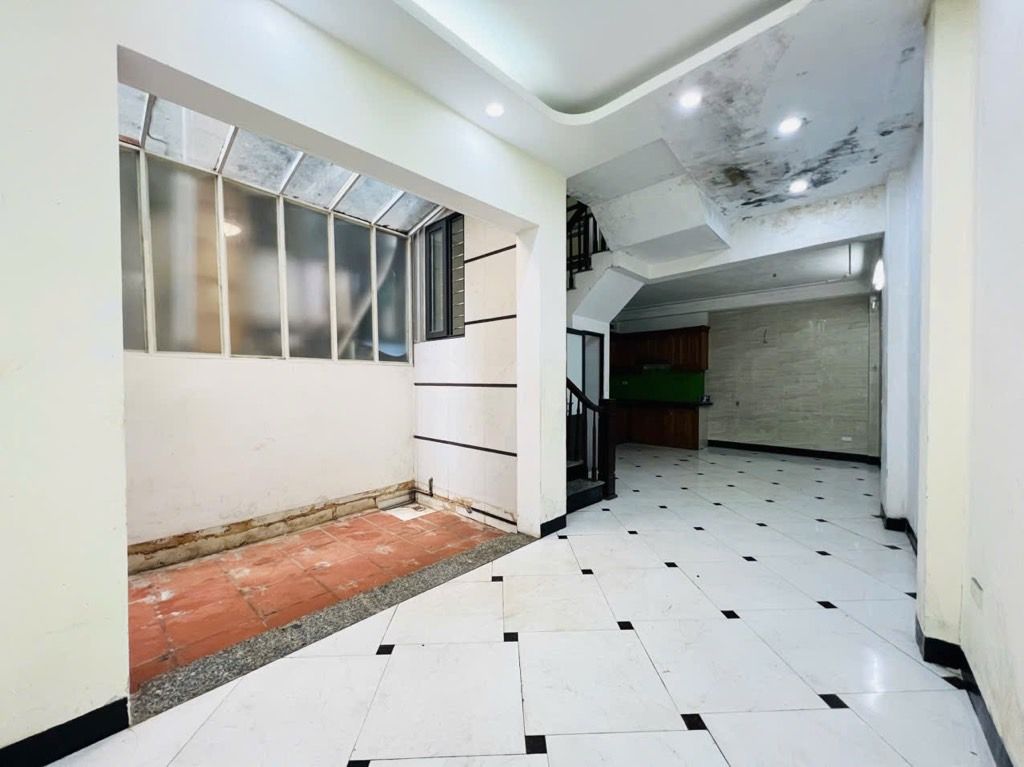 Bán nhà Bằng Liệt - diện tích 55m2 5 tầng - Ô TÔ TRÁNH - giá 8,9 tỷ