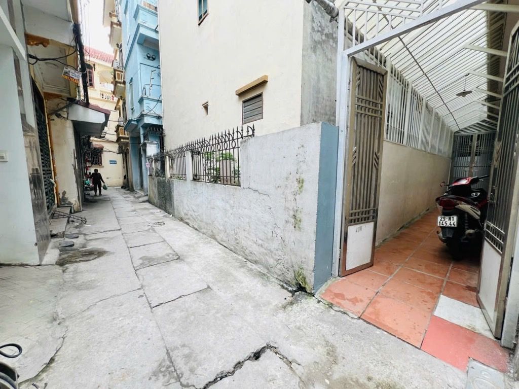 Bán nhà Bằng Liệt - diện tích 55m2 5 tầng - Ô TÔ TRÁNH - giá 8,9 tỷ