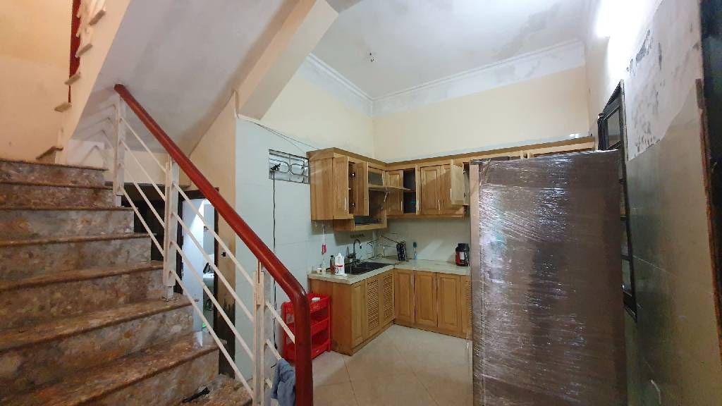 Bán nhà Vĩnh Tuy - diện tích 46.9m2 3 tầng - ô tô nhỏ lùi cửa - giá 10,8 tỷ