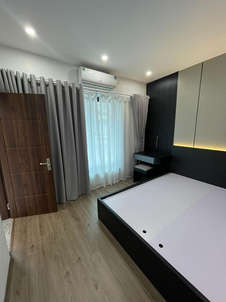 Bán nhà kim Ngưu - diện tích 70m2 4 tầng - Ô Tô ĐỖ CHÂN CẦU THANG - giá 4,6 tỷ