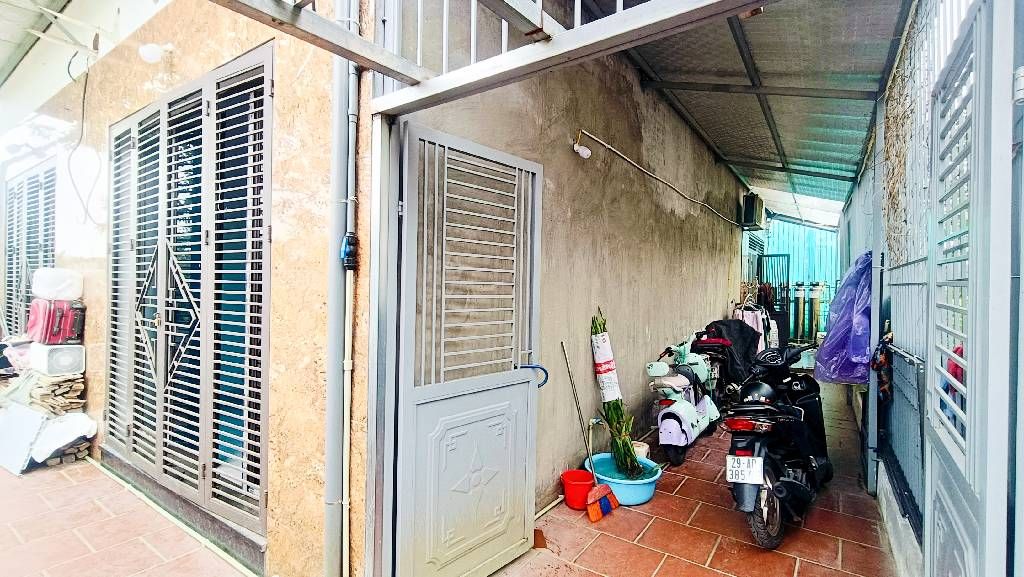 Bán nhà Định Công Thượng - diện tích 54m2 2 tầng - Nhà đẹp ngõ nông - giá 1,4 tỷ