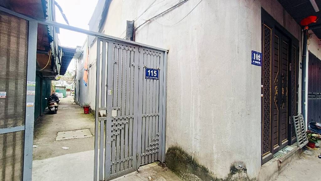 Bán nhà Định Công Thượng - diện tích 54m2 2 tầng - Nhà đẹp ngõ nông - giá 1,4 tỷ