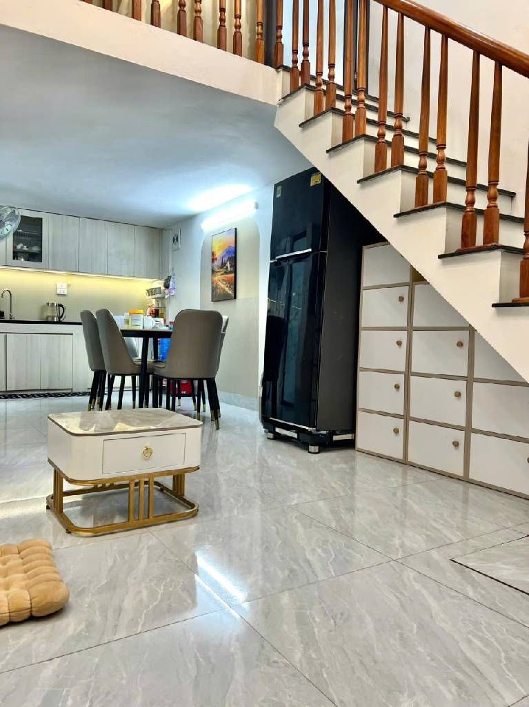 Bán nhà Định Công Thượng - diện tích 54m2 2 tầng - Nhà đẹp ngõ nông - giá 1,4 tỷ