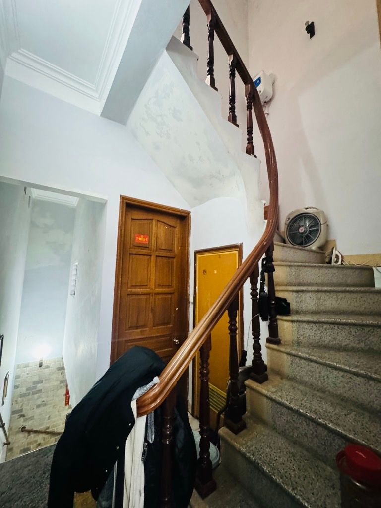 Bán nhà Thanh Nhàn - diện tích 42.2m2 3 tầng - Gần phố, tiện ích bạt ngàn - giá 11 tỷ