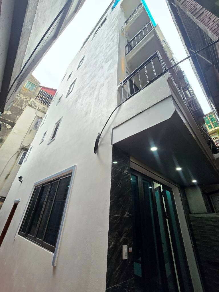 Bán nhà Hoàng Mai - diện tích 38m2 6 tầng - Lô góc, thang máy - giá 14,5 tỷ