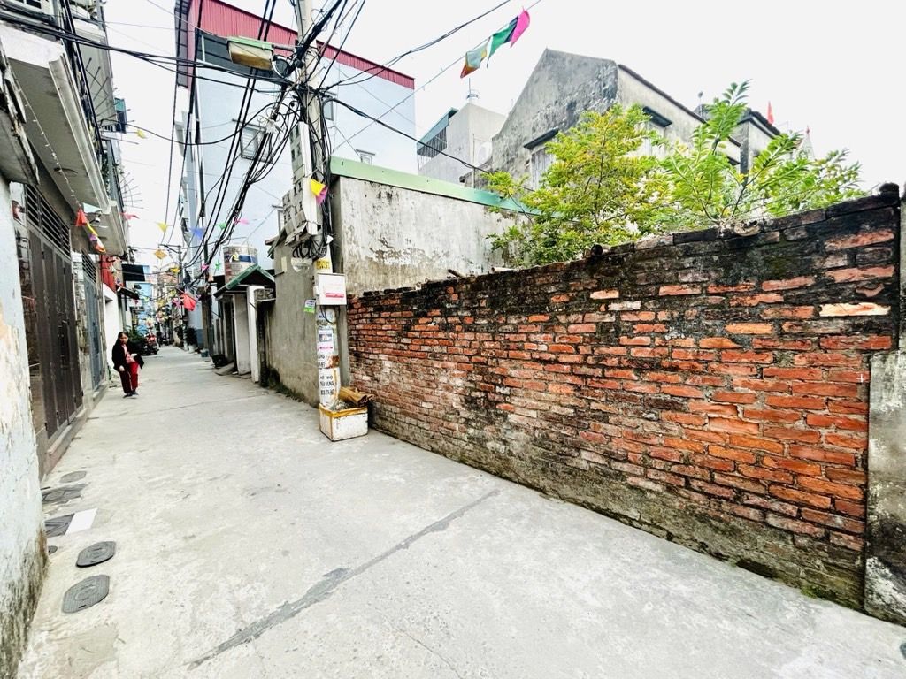 Bán nhà Yên Duyên - diện tích 125m2 1 tầng - Đất đẹp, ngõ thông - giá 16,8 tỷ