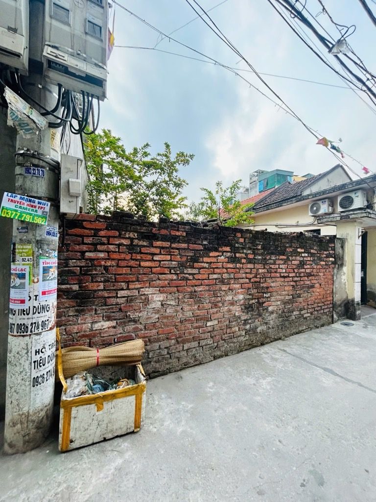 Bán nhà Yên Duyên - diện tích 125m2 1 tầng - Đất đẹp, ngõ thông - giá 16,8 tỷ