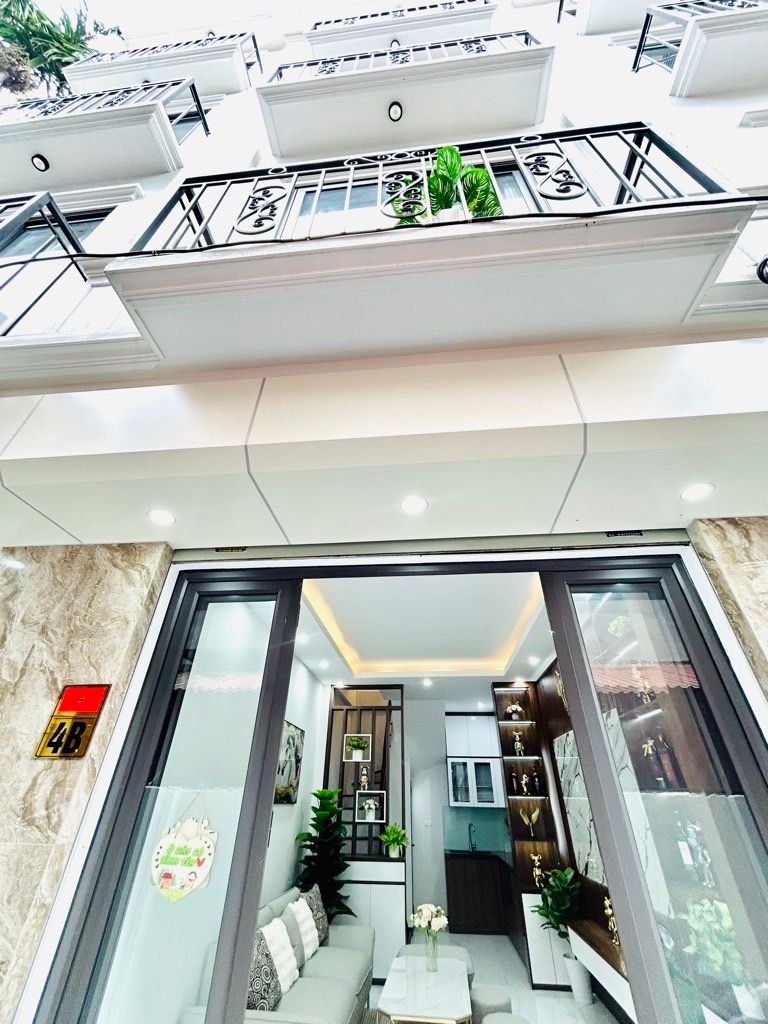 Bán nhà Thanh Đàm - diện tích 30m2 5 tầng - gần ô tô - giá 7,3 tỷ