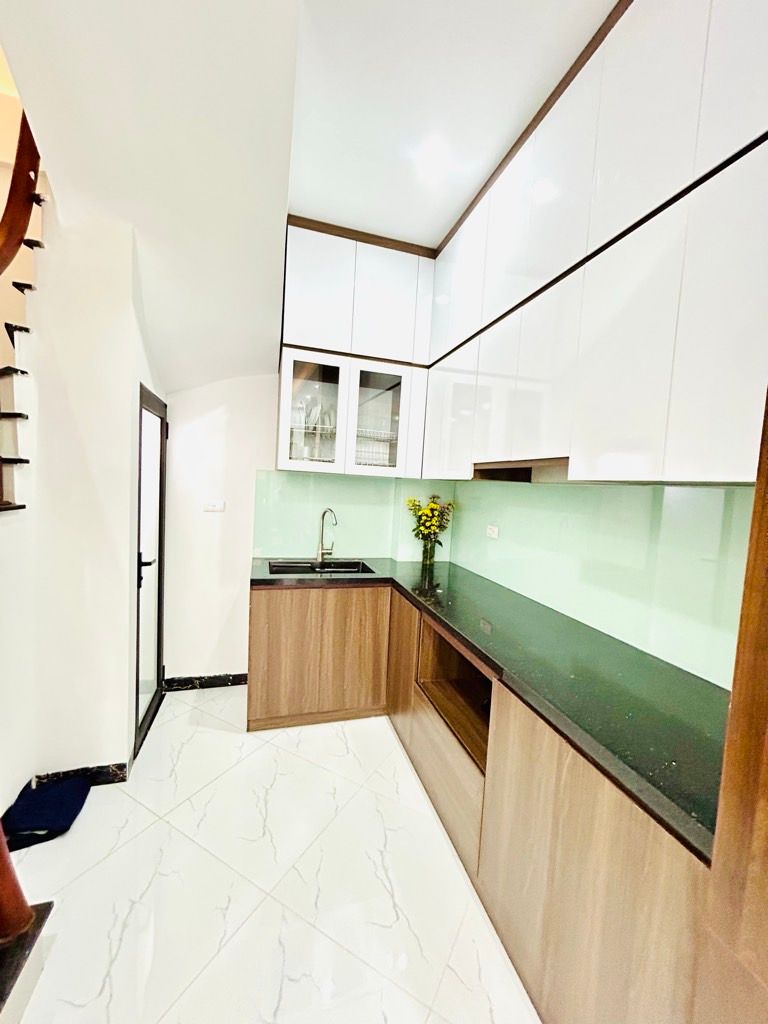 Bán nhà Thanh Đàm - diện tích 30m2 5 tầng - gần ô tô - giá 7,3 tỷ