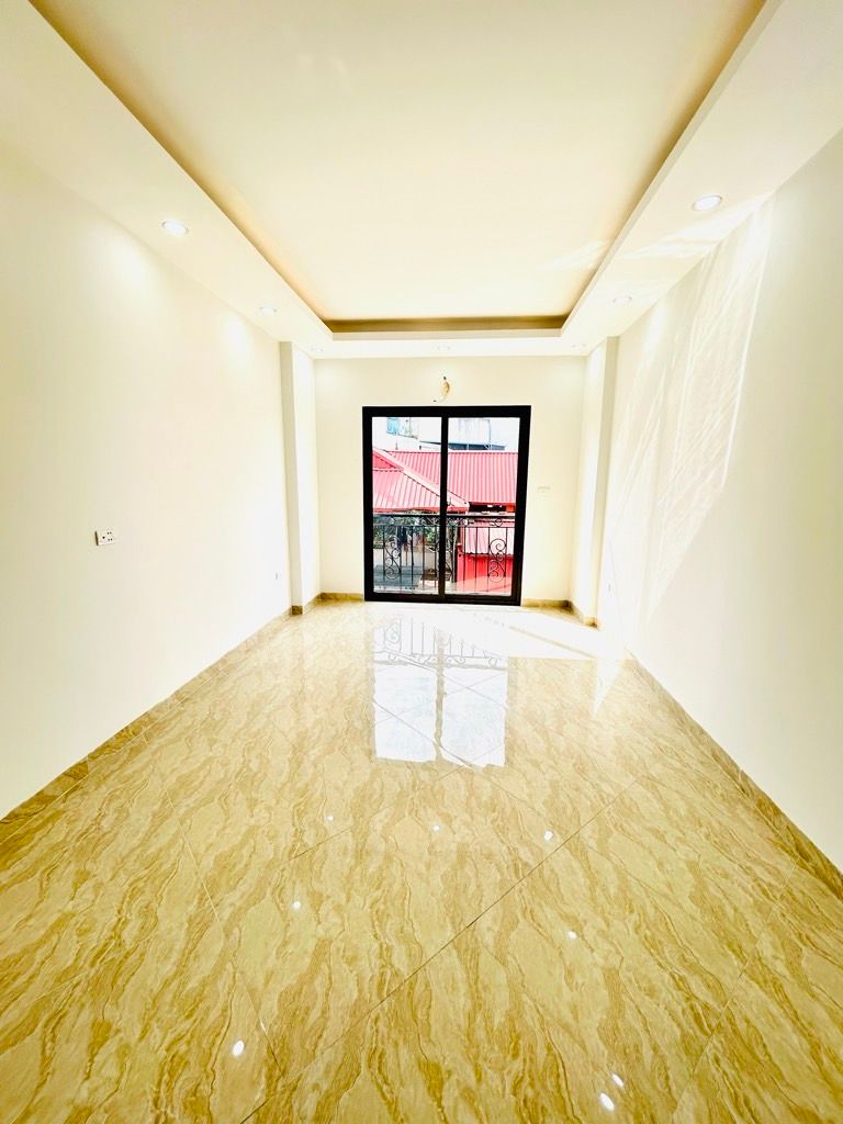 Bán nhà Thanh Đàm - diện tích 30m2 5 tầng - gần ô tô - giá 7,3 tỷ