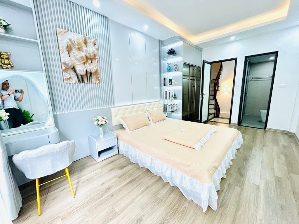 Bán nhà Thanh Đàm - diện tích 30m2 5 tầng - gần ô tô - giá 7,3 tỷ