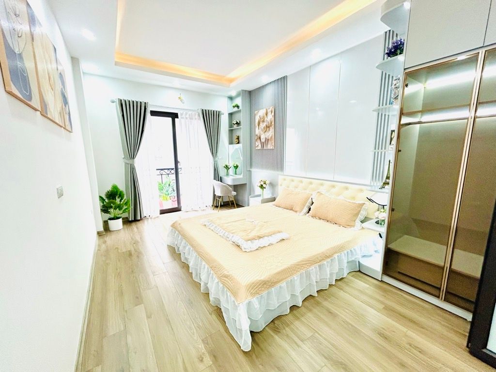 Bán nhà Thanh Đàm - diện tích 30m2 5 tầng - gần ô tô - giá 7,3 tỷ