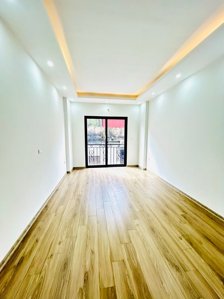 Bán nhà Thanh Đàm - diện tích 30m2 5 tầng - gần ô tô - giá 7,3 tỷ