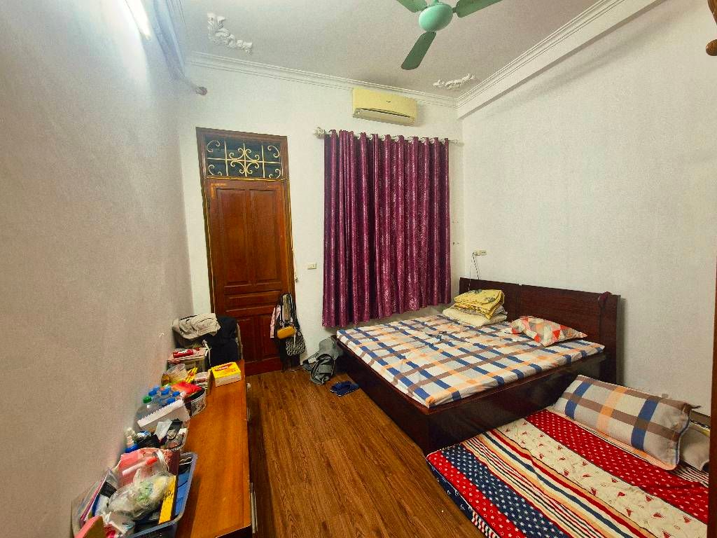 Bán nhà Đặng Tiến Đông - diện tích 59m2 3 tầng - Mặt tiền đẹp, vài bước ra hồ - giá 19,2 tỷ