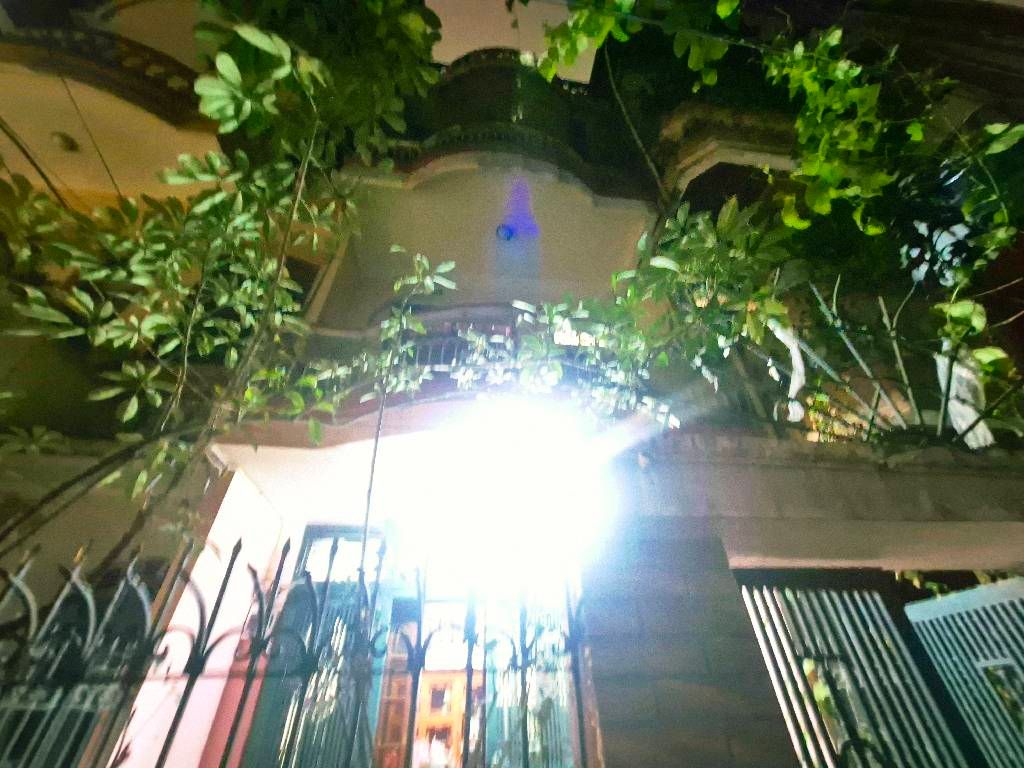 Bán nhà Đặng Tiến Đông - diện tích 59m2 3 tầng - Mặt tiền đẹp, vài bước ra hồ - giá 19,2 tỷ