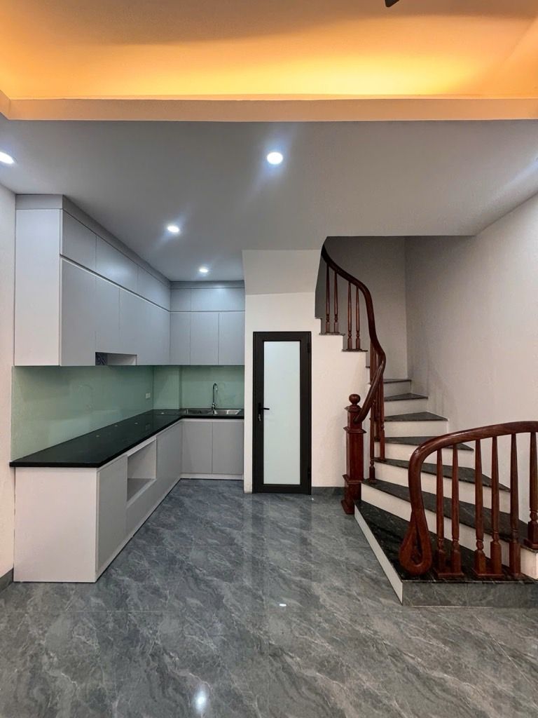 Bán nhà Vĩnh Hưng - diện tích 30m2 4 tầng - NGÕ NÔNG ĐẸP - giá 4,7 tỷ