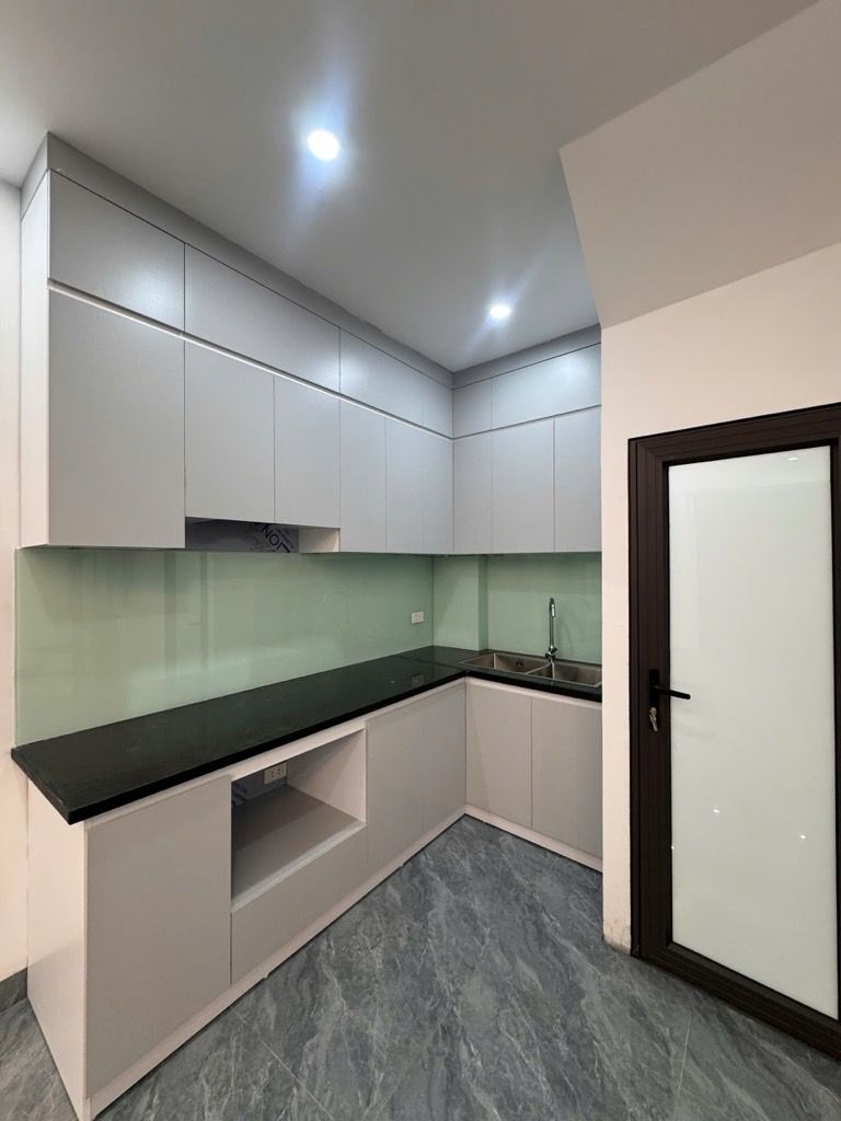 Bán nhà Vĩnh Hưng - diện tích 30m2 4 tầng - NGÕ NÔNG ĐẸP - giá 4,7 tỷ