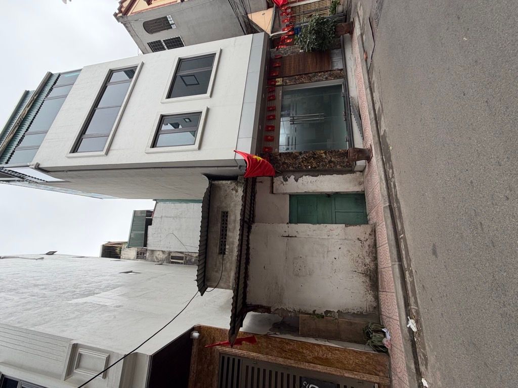 Bán nhà Trần Quý Cáp - diện tích 25m2 1 tầng - ô tô tránh - giá 7,5 tỷ