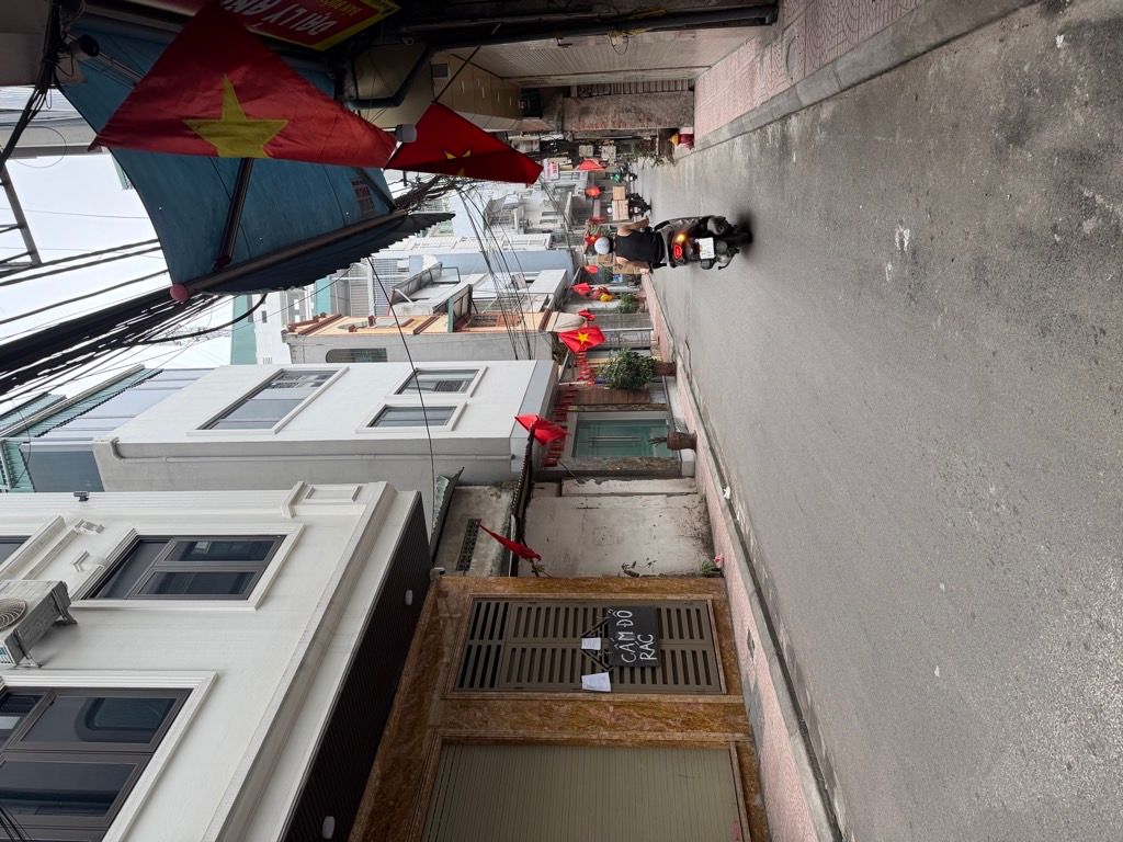 Bán nhà Trần Quý Cáp - diện tích 25m2 1 tầng - ô tô tránh - giá 7,5 tỷ