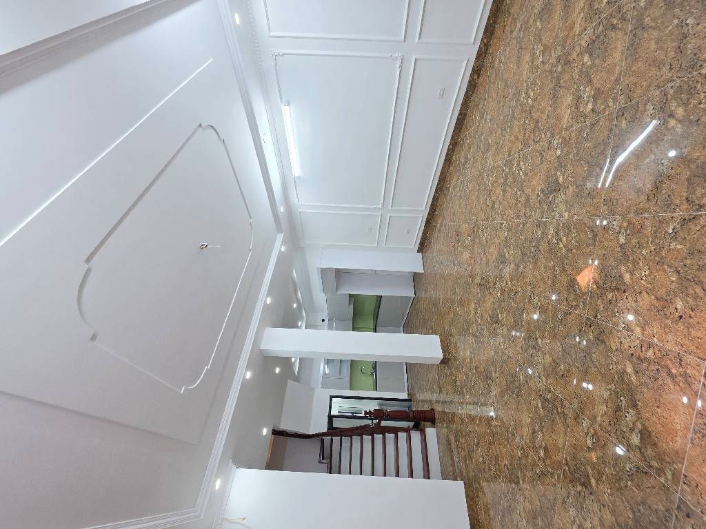 Bán nhà Ngõ Quỳnh - diện tích 39,3m2 5 tầng - Lô góc 2 mặt thoáng - giá 7,8 tỷ