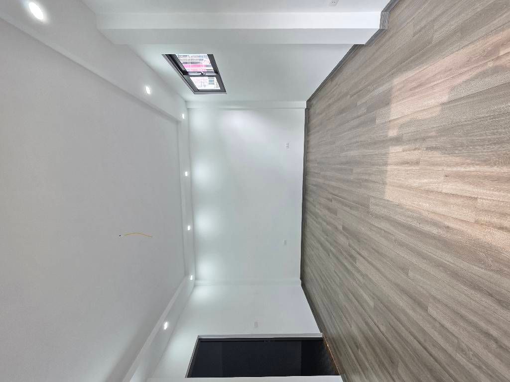 Bán nhà Ngõ Quỳnh - diện tích 39,3m2 5 tầng - Lô góc 2 mặt thoáng - giá 7,8 tỷ